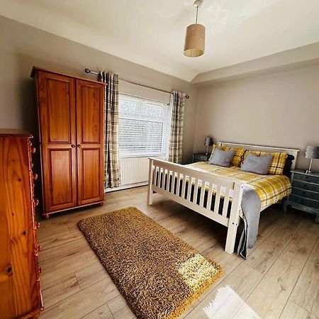 Gaeltacht Quarter Cosy Home Белфаст Екстериор снимка